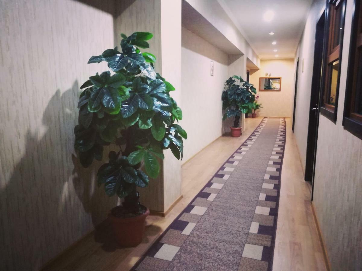 Hotel Elegant Tbilisi Buitenkant foto